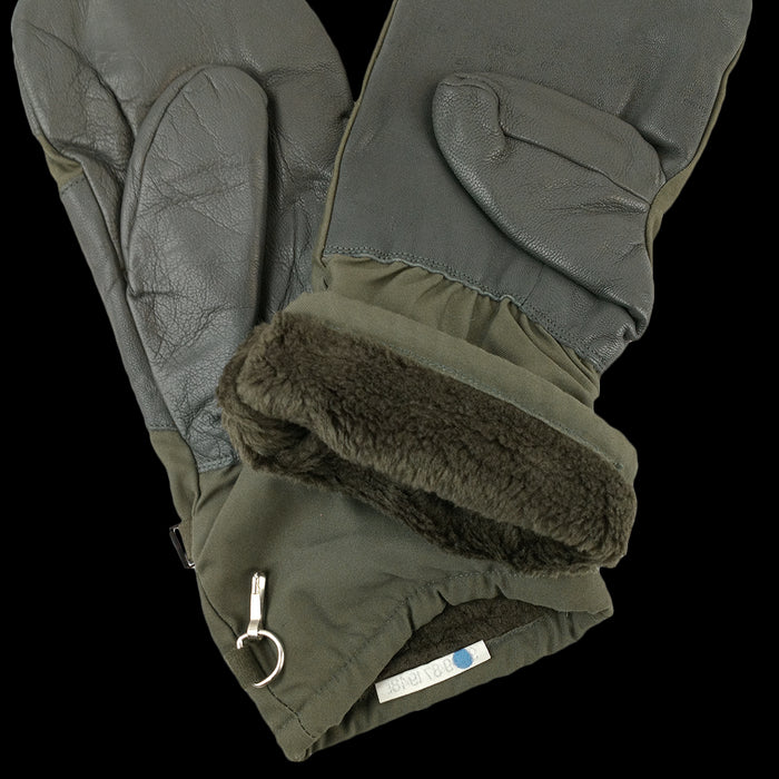 German Army Olive Drab Mittens
