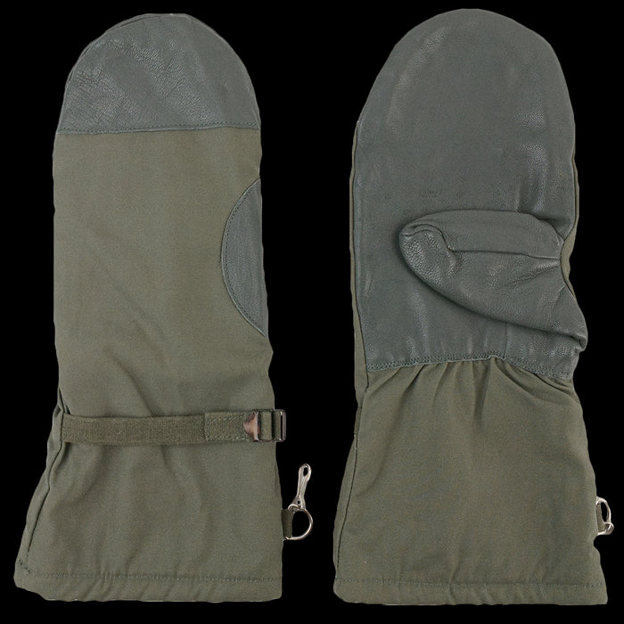 German Army Olive Drab Mittens
