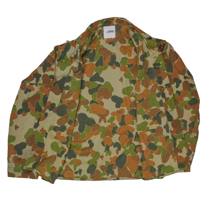 Australian Army DPCU Field Shirt W/ New Zealand Patch - Small