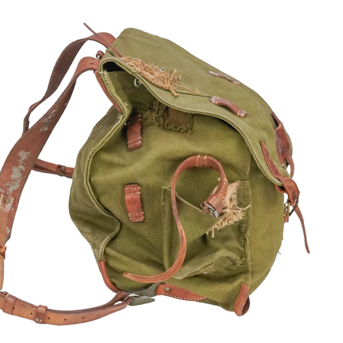 Modified Romanian Canvas Rucksack, Item 4
